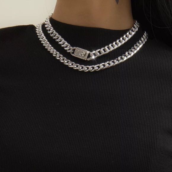 🆕 Silver Chain Lock Rhinestone Necklace Set - Picture 2 of 4